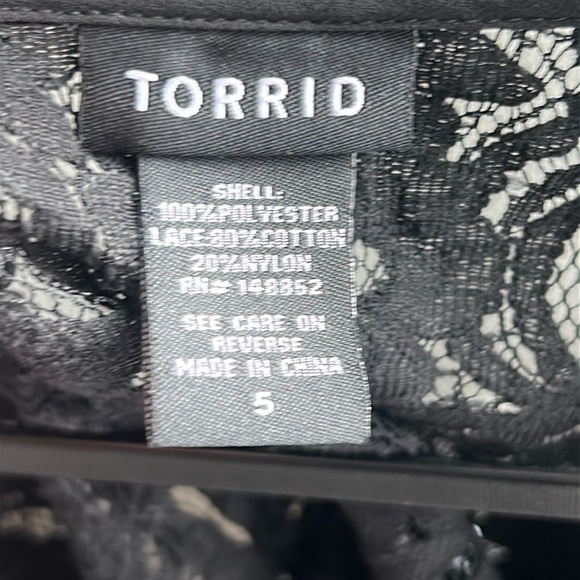 Torrid Black Lace Chiffon Flowy Top Short Sleeves Blouse Size 5X - Picture 8 of 15